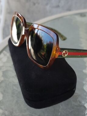Gucci Brown/Tortoiseshell Square Sunglasses with Green-Red Temple Stripes